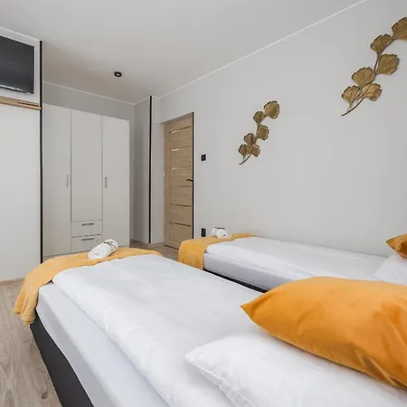 Wilczkowe Izby Leśnica