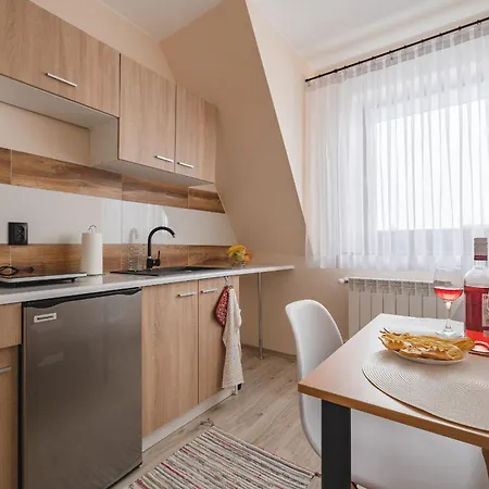 Wilczkowe Izby Leśnica